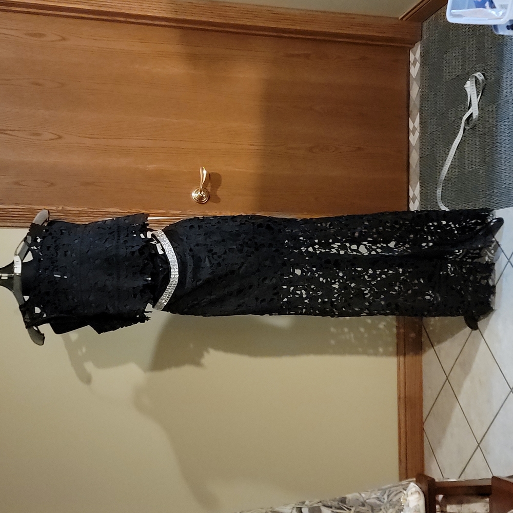 LAST CHANCE The Sang 2 piece, lace top and skirt. NWT
